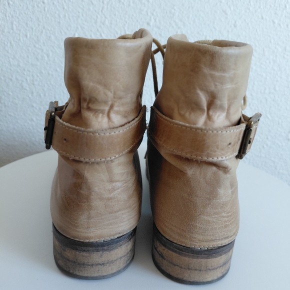 Mia Leather Boots - Picture 6 of 14